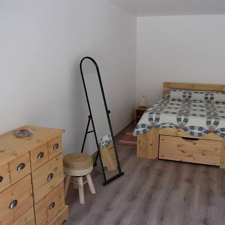 Appartement Neuf Et Independant Dans Rez-De-Villa Vallauris Zewnętrze zdjęcie
